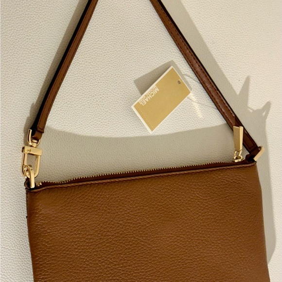 Michael Kors Jet Set Brown Leather Shoulder Baguette Bag • Gold Hardware • NWT - Picture 8 of 15